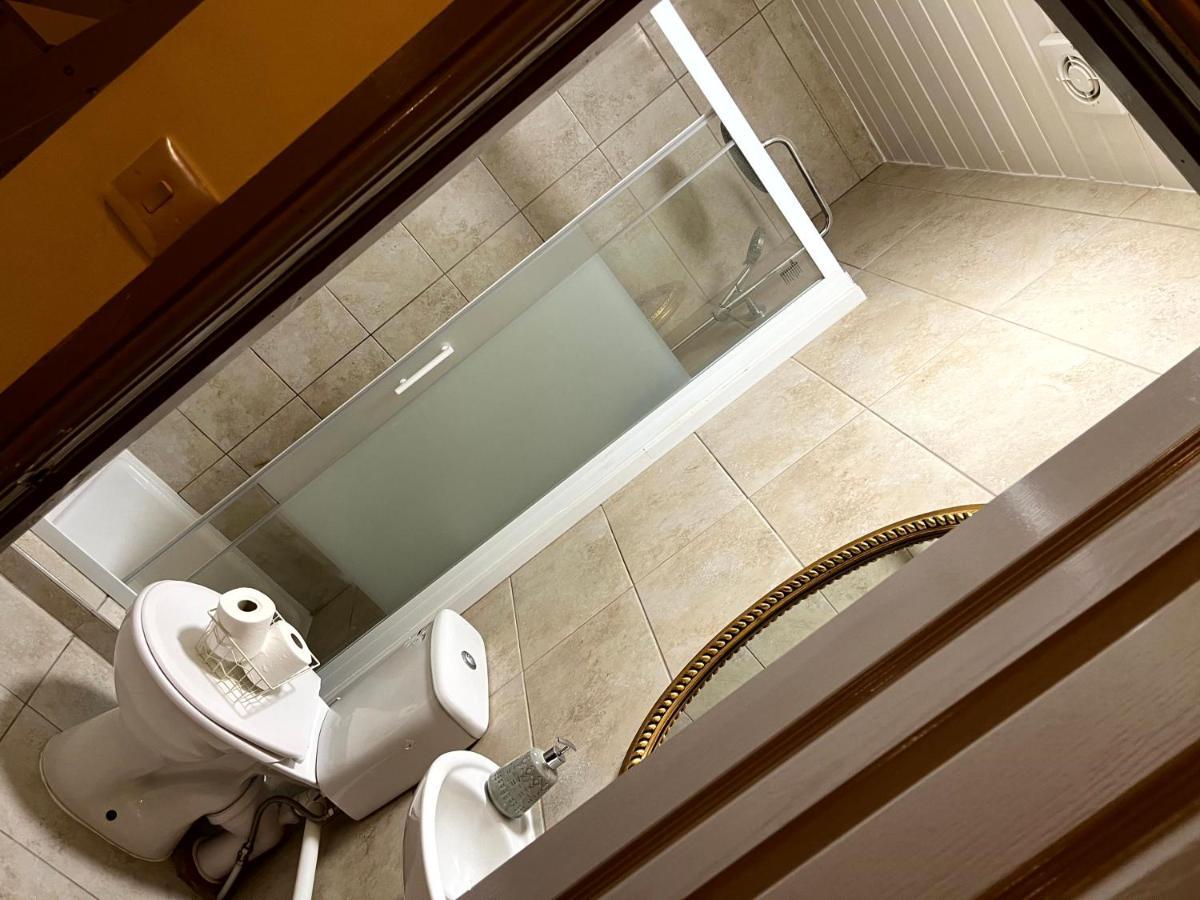 リンカーン Top Floor Bed & Breakfast エクステリア 写真